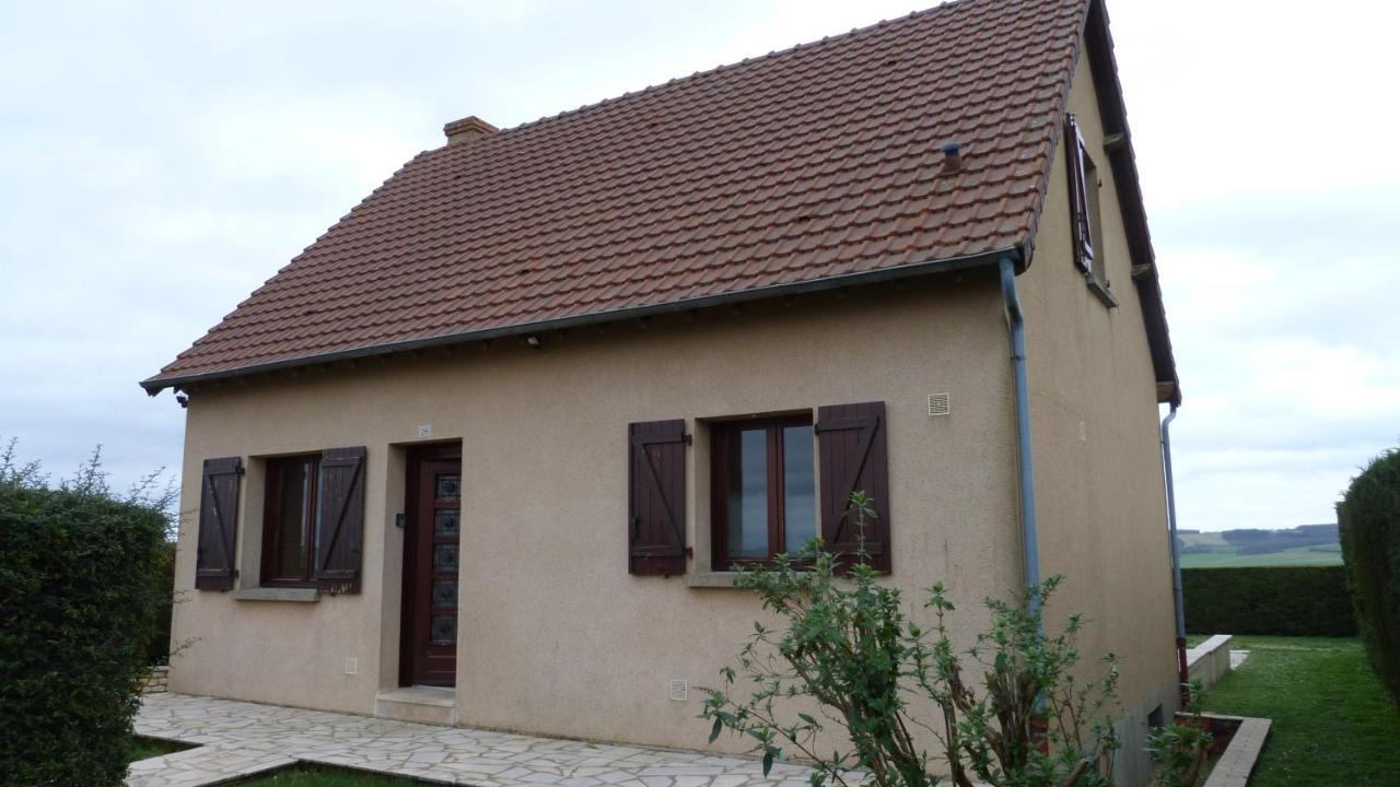 Maison De Vacances Pour 6 Personnes Avec Piscine Lainsecq Luaran gambar