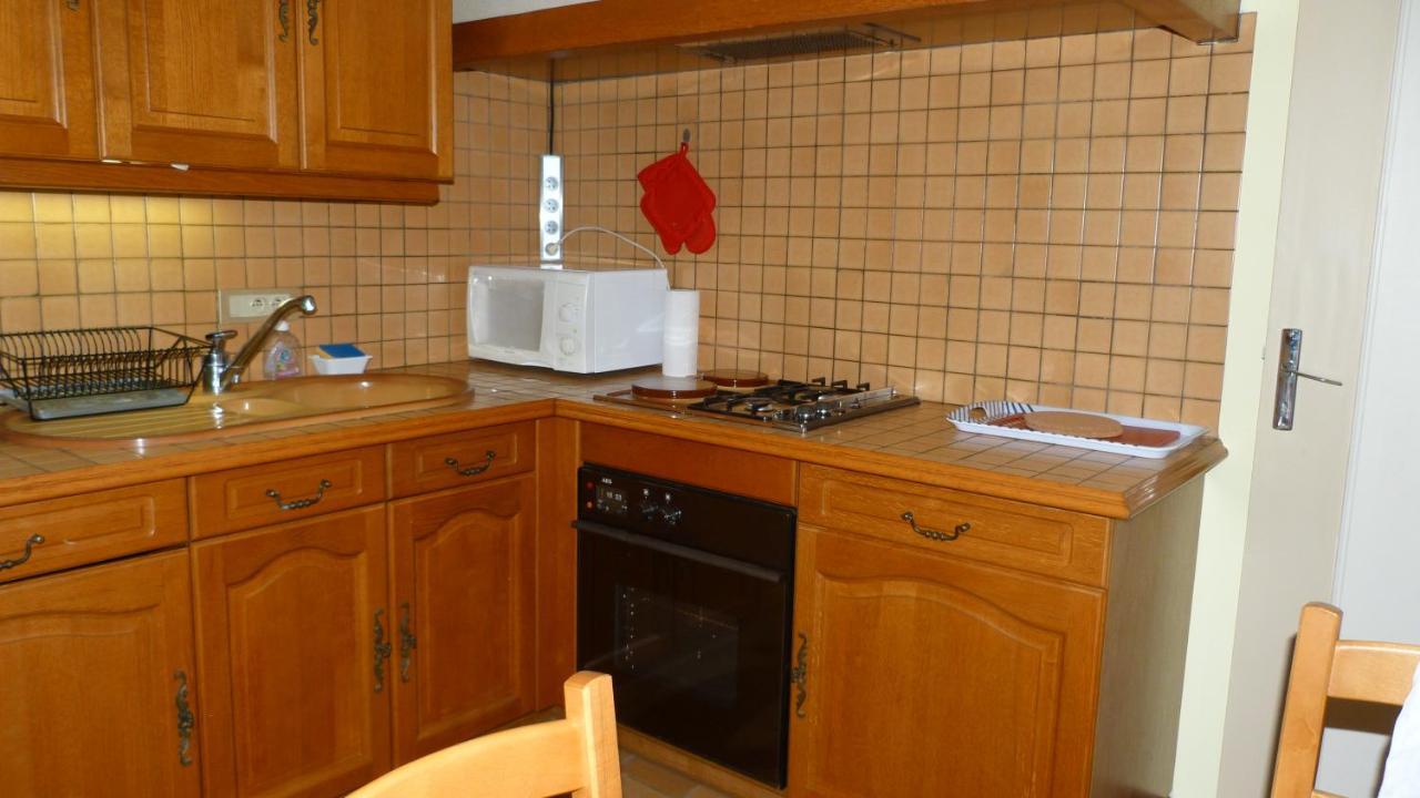 Maison De Vacances Pour 6 Personnes Avec Piscine Lainsecq Luaran gambar